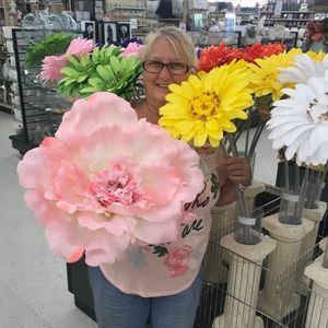 Meet your Posher, Julie